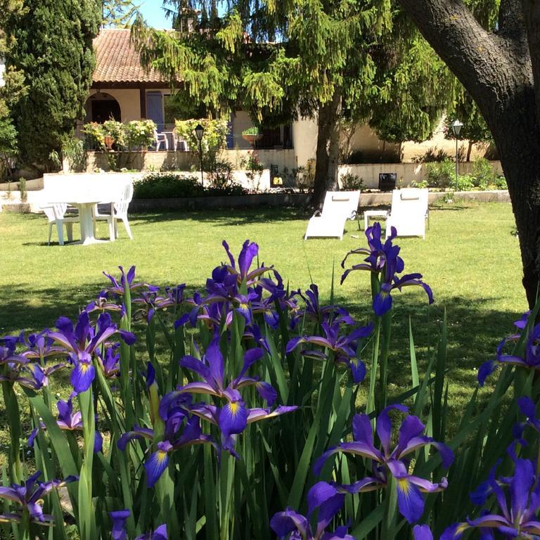 Hotel L'Hacienda Marguerittes Zewnętrze zdjęcie